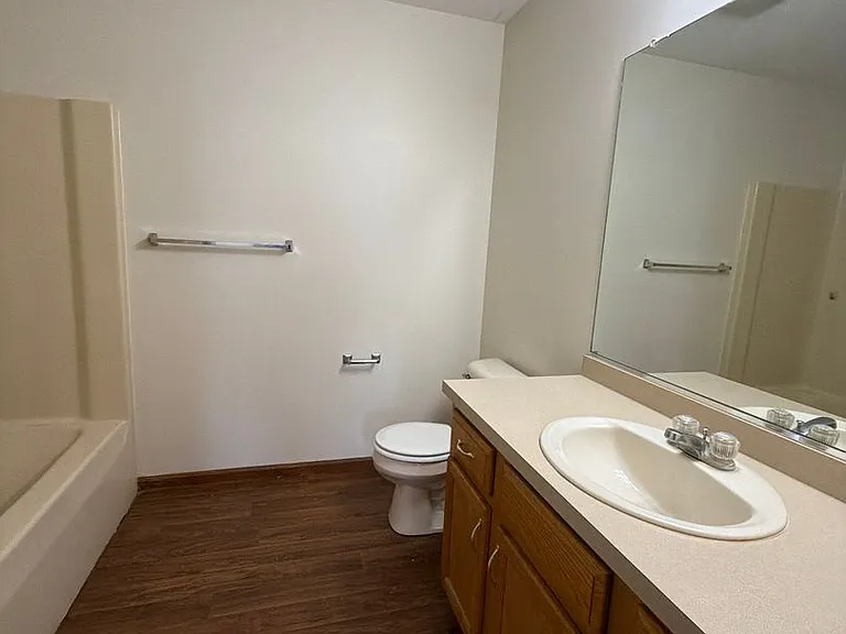 209 Stonewall Ct — Photo 13