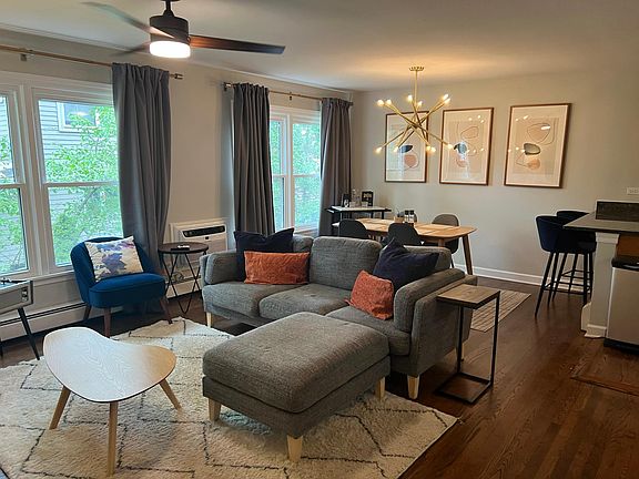 Living room dining room