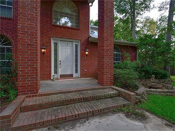 4th image of 104 Primrose Ct