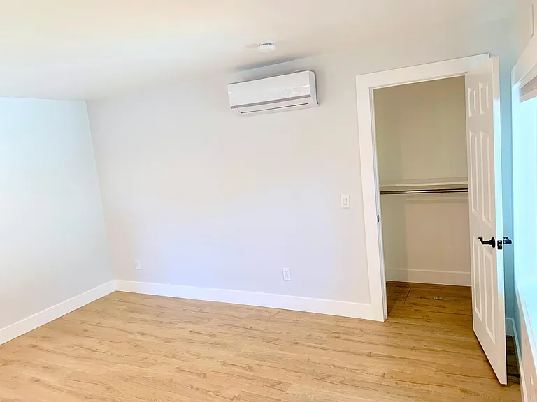 441 3rd Ave — Photo 11