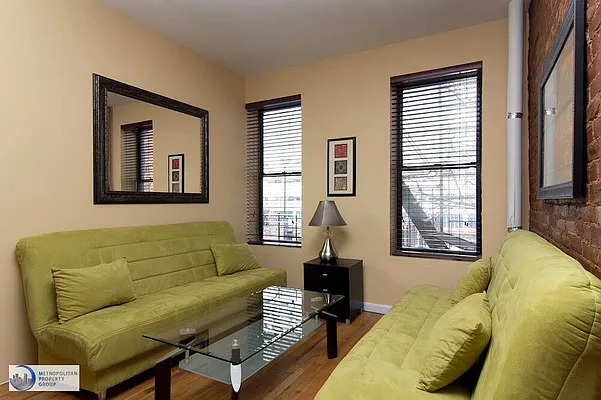 Rented by Metropolitan Property Group | media 1