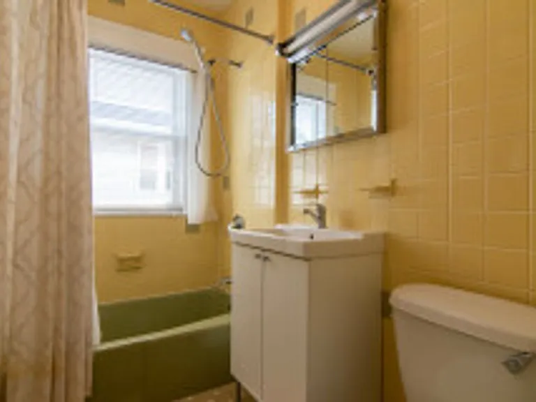 64 Newport St — Photo 13