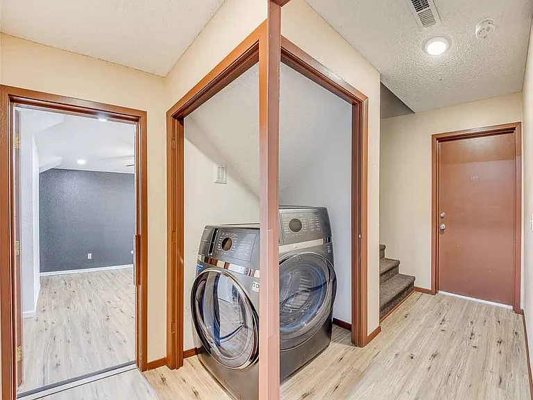 307 S Seneca St #101 — Photo 17