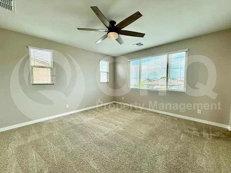 4321 N 94th Dr — Photo 10