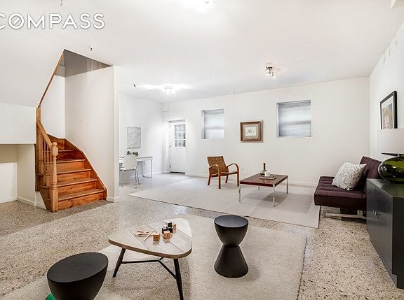 5th image of 963 Kent Ave APT C1