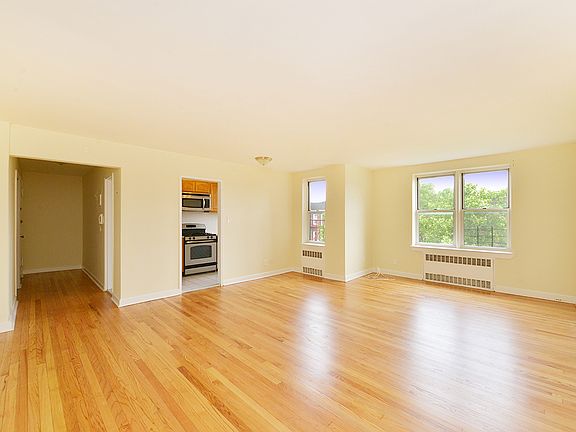 2nd image of 65-35 Yellowstone Blvd APT 6B