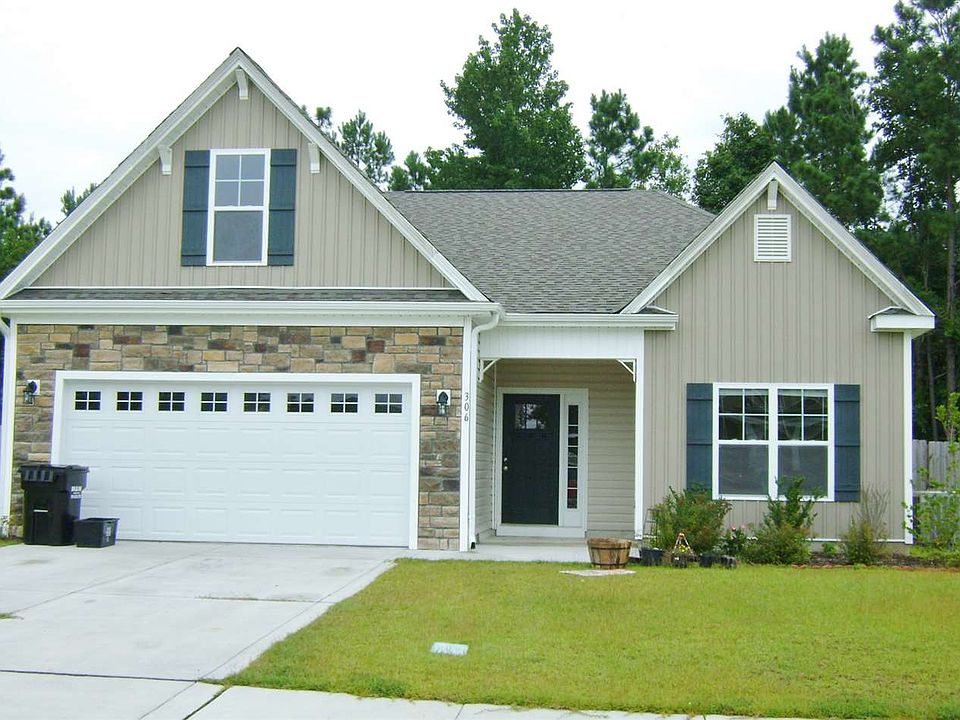 1st image of 306 Hidden Oaks Dr