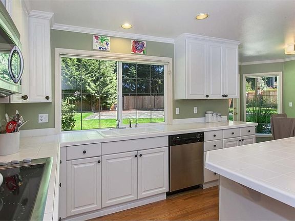 5th image of 2411 19th Avenue Ct NW