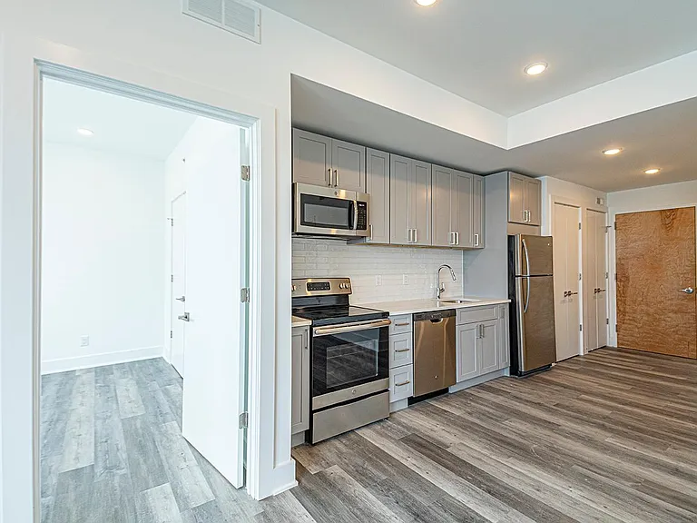 1245 Ridge Avenue — Photo 27