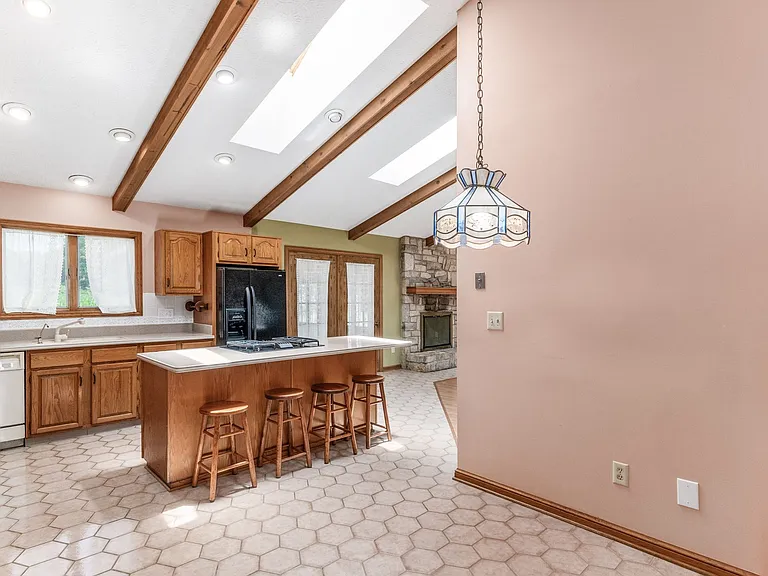 6002 Bowen Rd — Photo 23