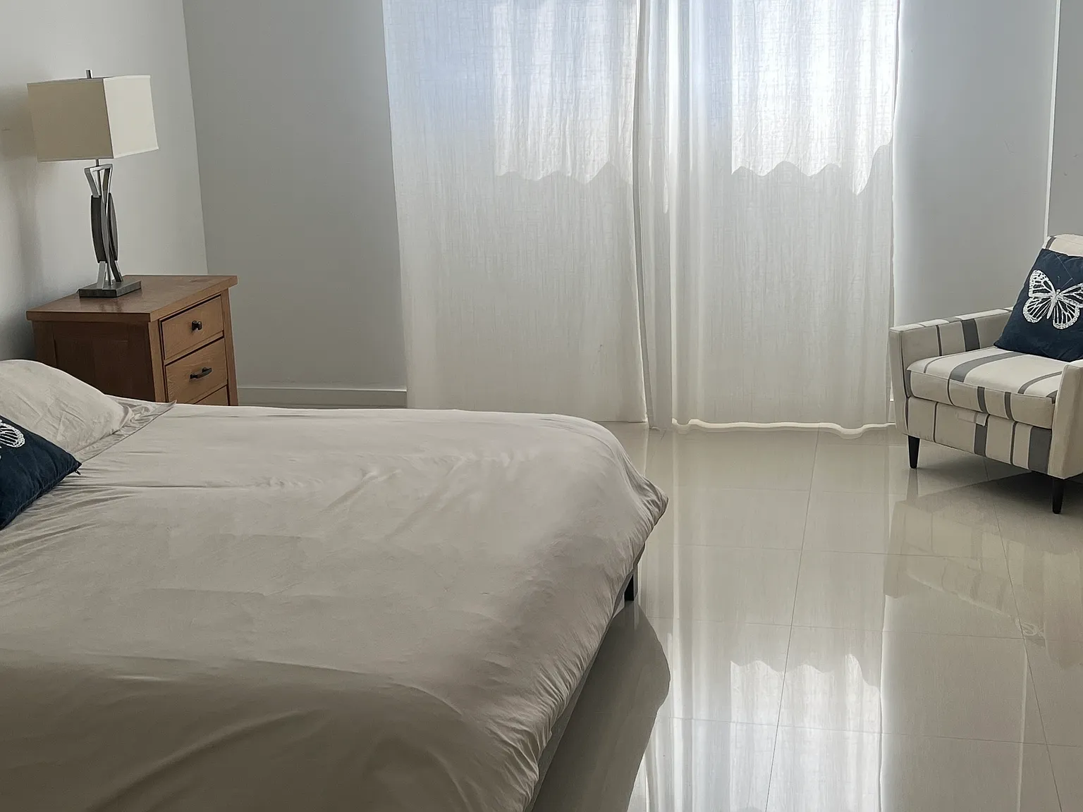 2 bed, 1549 sqft, $6,900 — Photo 3