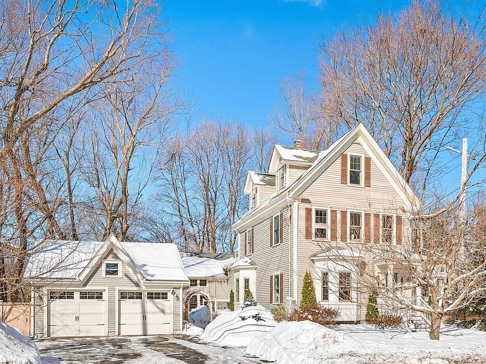 1st image of 20 Maple St