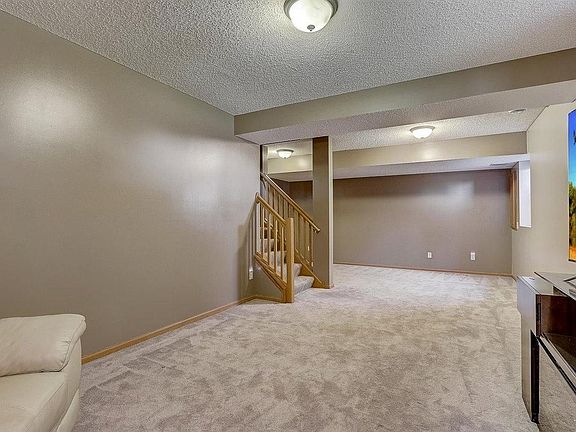 4th image of 8602 Tessman Cir N