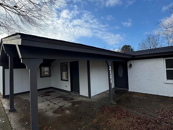 2nd image of 2121 Coral Hills Dr