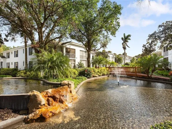 7092 Barrington CIR #102, NAPLES, FL 34108