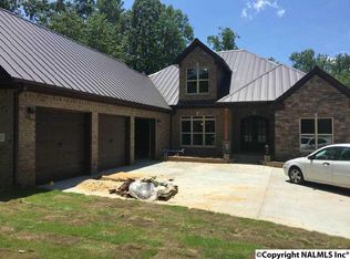 1607 SE White Elephant Rd, Grant, AL 35747