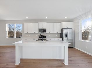 7696 Cruise Way, Inver Grove Heights, MN 55076