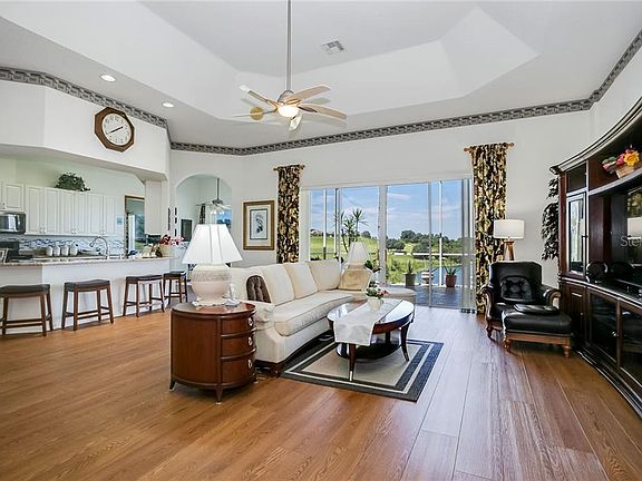 5th image of 2812 Highland View Cir