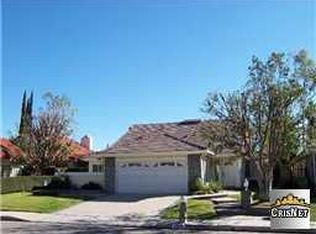 7908 Valley Flores Dr, Canoga Park, CA 91304