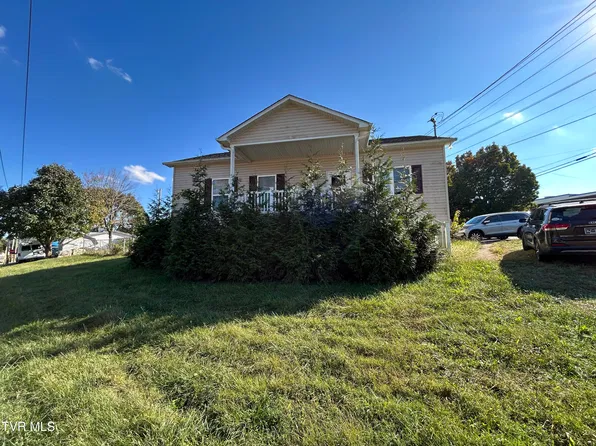 908 E Lakeview Dr, Johnson City, TN 37601