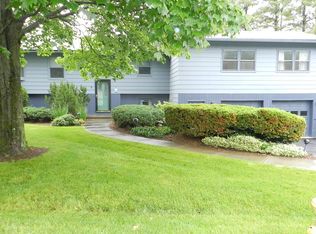 9 Lamell Ave, Essex Jct, VT 05452