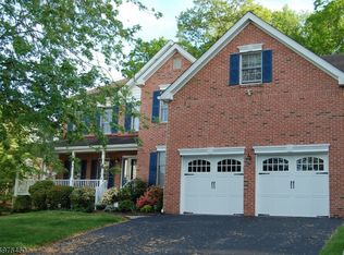 10 Scotsmans Way, Basking Ridge, NJ 07920
