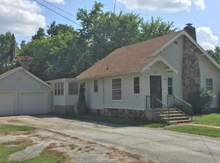 534 Maple St, Marshfield, MO 65706