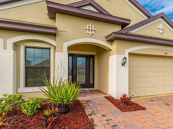 3rd image of 1053 Musgrass Cir