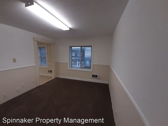 4th image of 2603 6th Ave #204