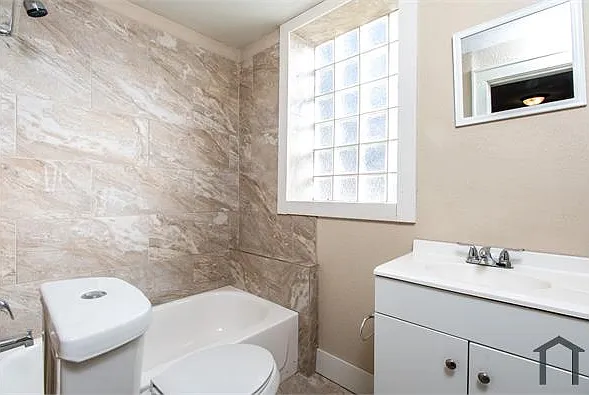 2347 N Wellington Pl #14 — Photo 7