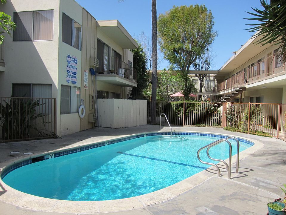 1st image of 15420 Vanowen St APT 23