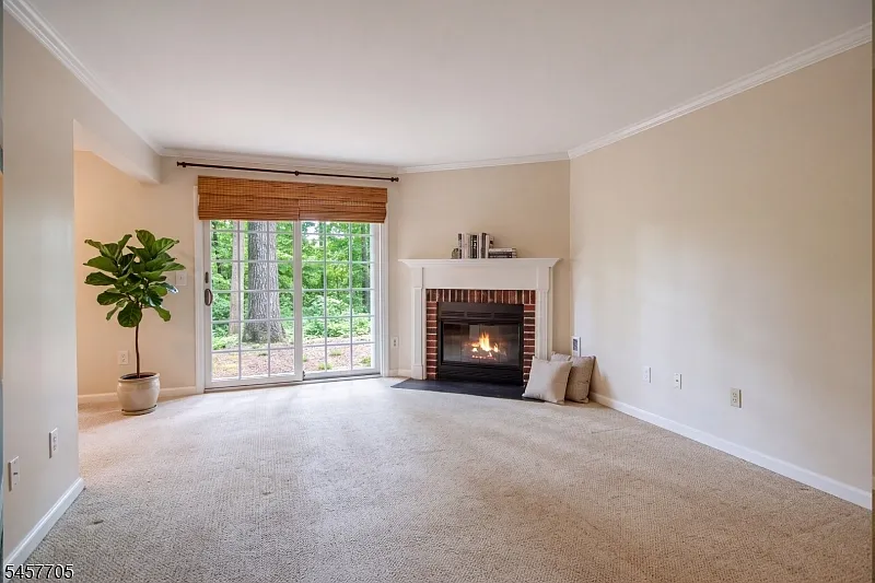 1 bed, 1.0 bath, $2,750 — Photo 2