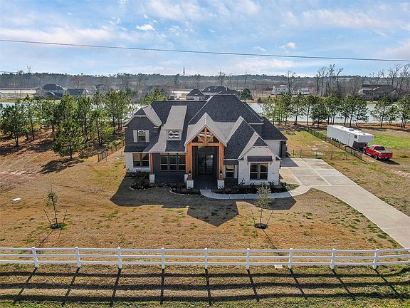 3rd image of 32226 Tall Oaks Way