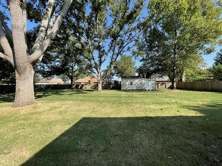102 S Gala Ct — Photo 26