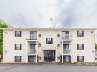 15 Houghton St APT 9, Worcester, MA 01604