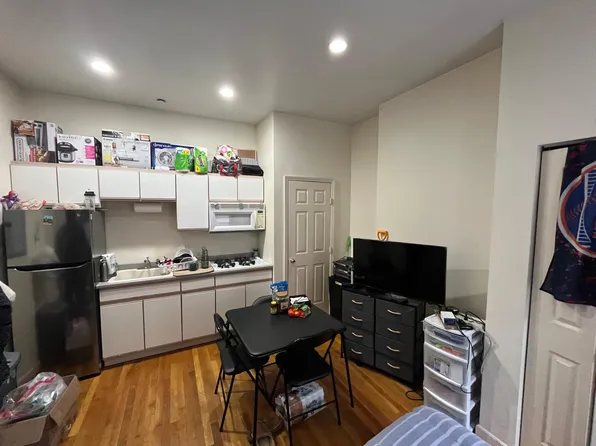 95 Waltham St APT 4, Boston, MA 02118