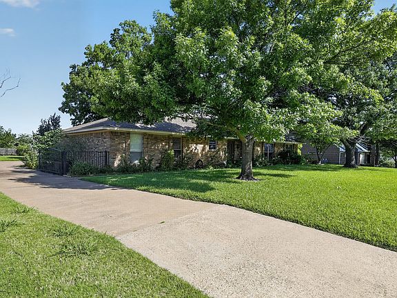 3rd image of 7107 Hunt Ln