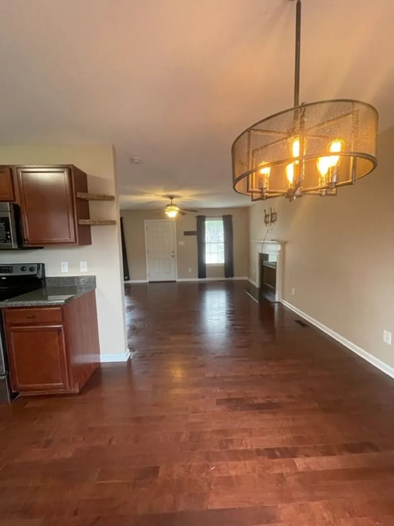 Powell 37849 - 3 bedroom, 2. — Photo 4