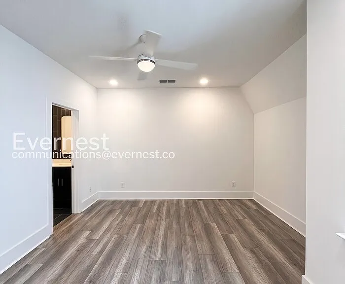 206 N 9th St #D — Photo 14
