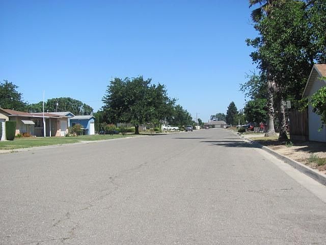 2nd image of 899 Lee Ave