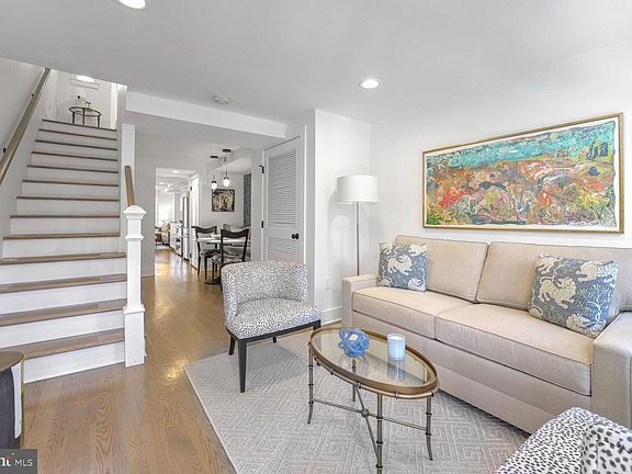 3rd image of 626 S Saint Asaph St