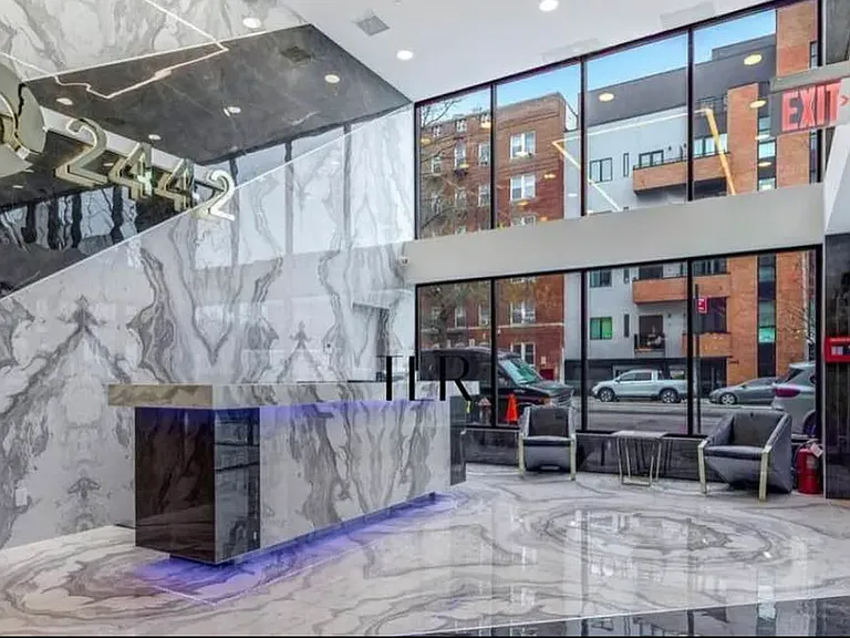 2442 Ocean Ave #5R — Photo 15