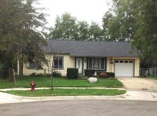 2063 Champagne Dr, Ann Arbor, MI 48108