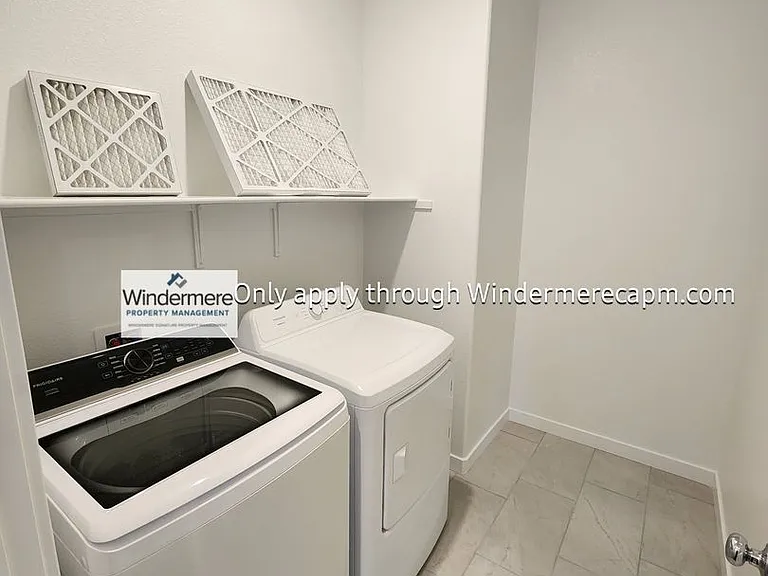 8403 Sinesky Way — Photo 12