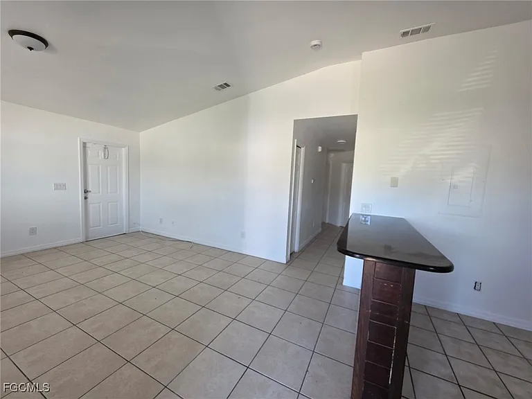 1248 Columbus Blvd #B — Photo 13