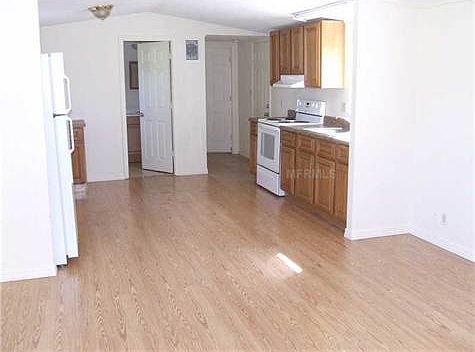 3rd image of 5711 Hovan Ave