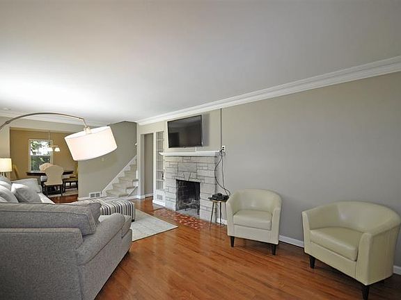 5th image of 1719 Dorwood Dr