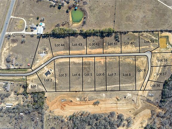 2nd image of 105 Pueblo Dr