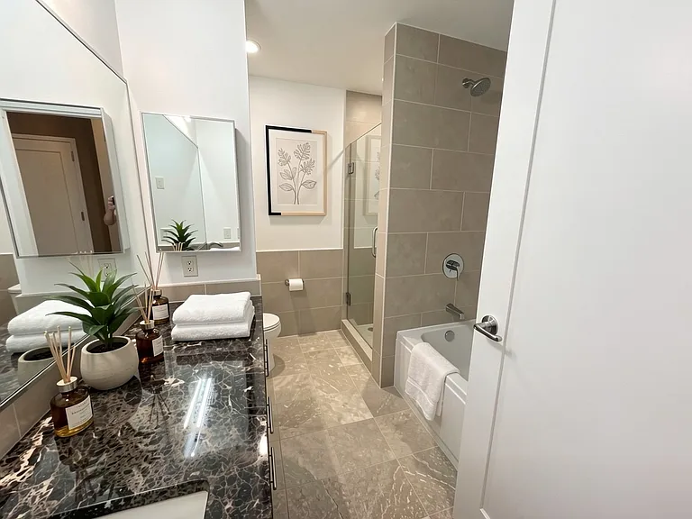 90 Bay Street Lndg #7H — Photo 21