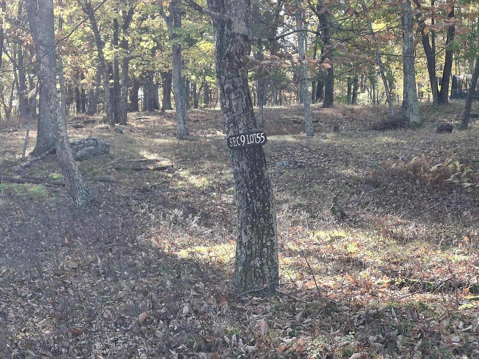 2nd image of 150 Oak Ridge Cir